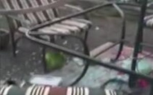 【轻松时刻】试衣间里有xiong案 再这样我就报警呀 138