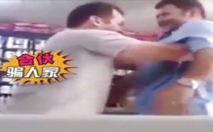 【轻松时刻】我就是我 是颜色不一样的二货 164