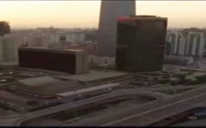 胡狼作品第6期：hold不住的年终奖