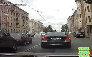 【逗逼说】恶搞全球十大车祸幸运帝