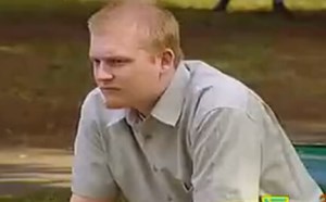 【逗逼说】超级搞笑，大胖子坐扁椅子