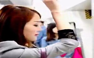 【逗逼说】被骚扰的妹子竟然把持不住