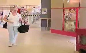 【逗逼说】【整人专家】这么玩儿，狗狗同意吗？