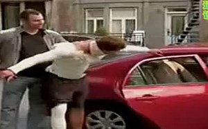 【逗逼说】【美女恶搞】美女调皮你怎么办？