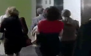 【逗逼说】美女，你让身后的人怎么想，搞笑