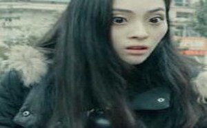 【学校里的疯子】屌丝教学花式偷摸女生屁股 91