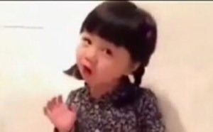 妈妈说我是充电话费送滴，亲嘴儿会生小孩...