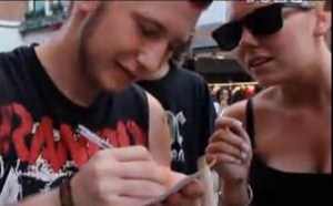 伦敦市长被世界小姐美女打劫团打劫 逆天萌爆街头 伦敦市长被世界小姐美女打劫团打劫 逆天萌爆街头