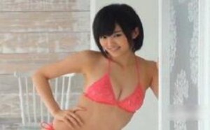 山本彩日本女星内衣写真曝光 豪乳泳装细腰长腿十分诱惑性感