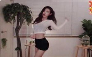 整天在卖弄风情的女人全书亨 让无数男人高潮的韩国女主播