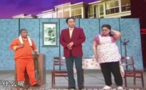 小伙子上门送水惹事端搞笑小品《借钱》