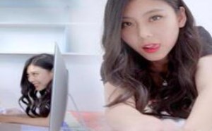 美女神诱惑男子快招架不住岛国小电影 学校里的疯子156